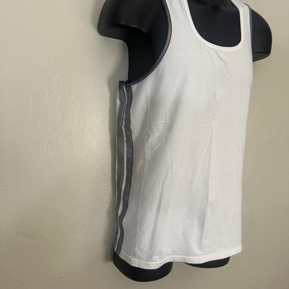 Modus Vivendi Metallic Trim Tank Top Large runs small Gently worn 95% cotton - Picture 2 of 5